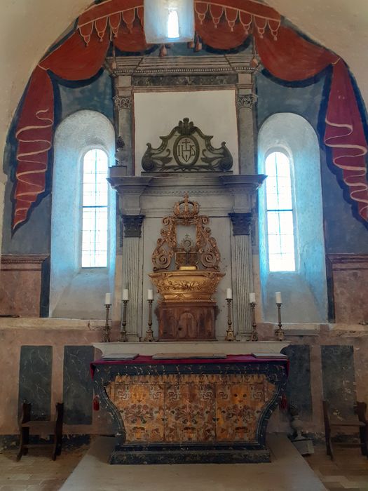 autel (maître-autel), tabernacle