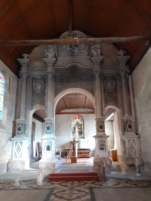 Eglise Saint-Savinien-le-Jeune : Nef, vue générale