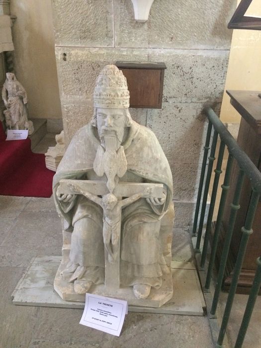 statue : Trinité (la)