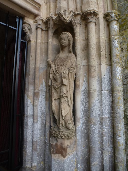 statue : Vierge de l'Annonciation