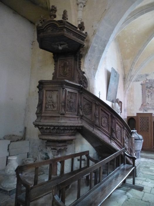 chaire à prêcher - © Ministère de la Culture (France), Direction régionale des affaires culturelles de Bourgogne-Franche-Comté, tous droits réservés