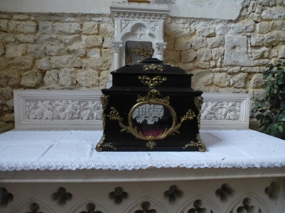 châsse : Saint Jucunde de Nicomédie - © Ministère de la Culture (France), Direction régionale des affaires culturelles de Bourgogne-Franche-Comté, tous droits réservés