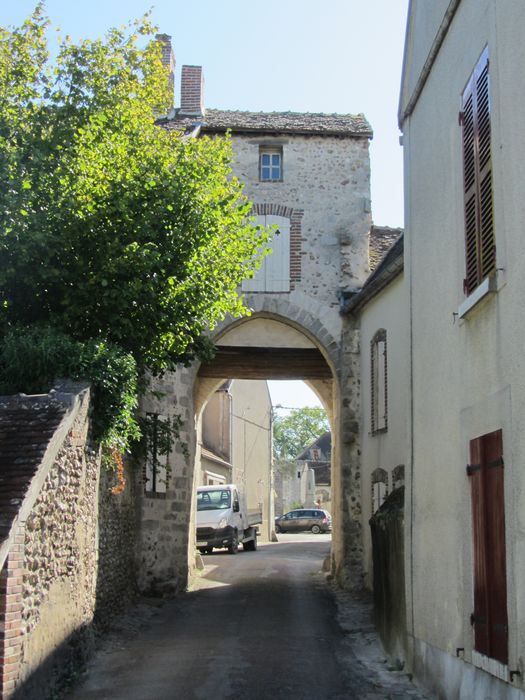 Porte d'enceinte (vieille) : Elévation est, vue générale