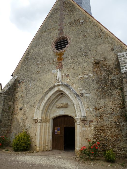 Eglise Notre-Dame de Malicorne : Façade occidentale, vue générale