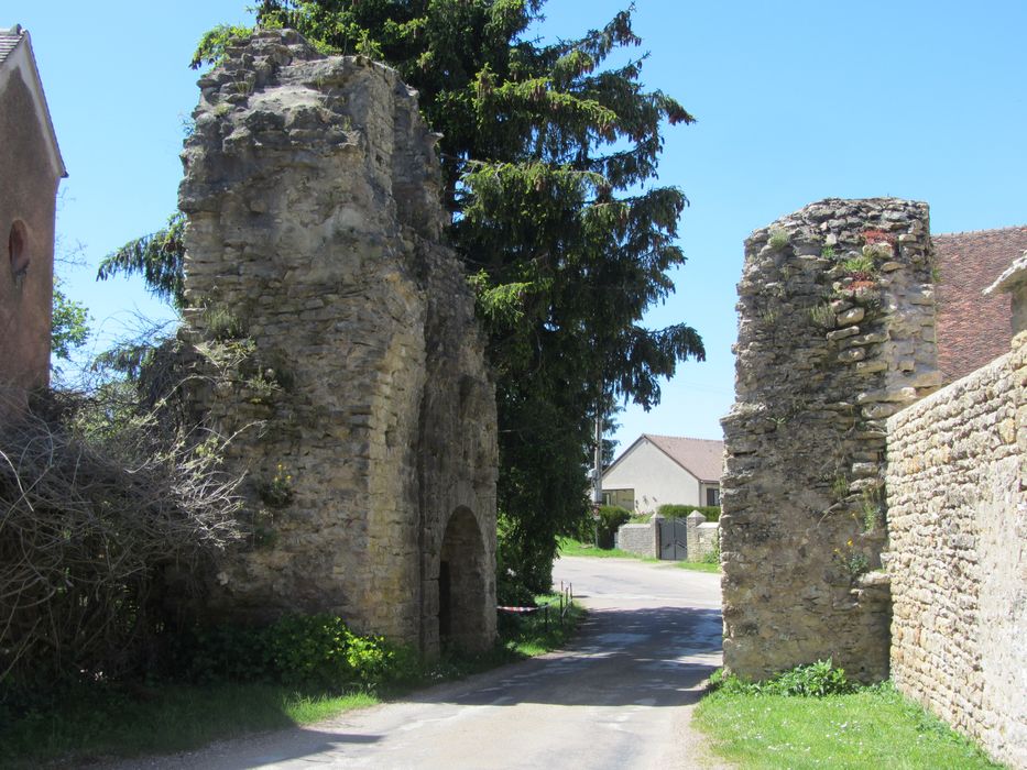 Château (ancien) : Porterie, vue partielle