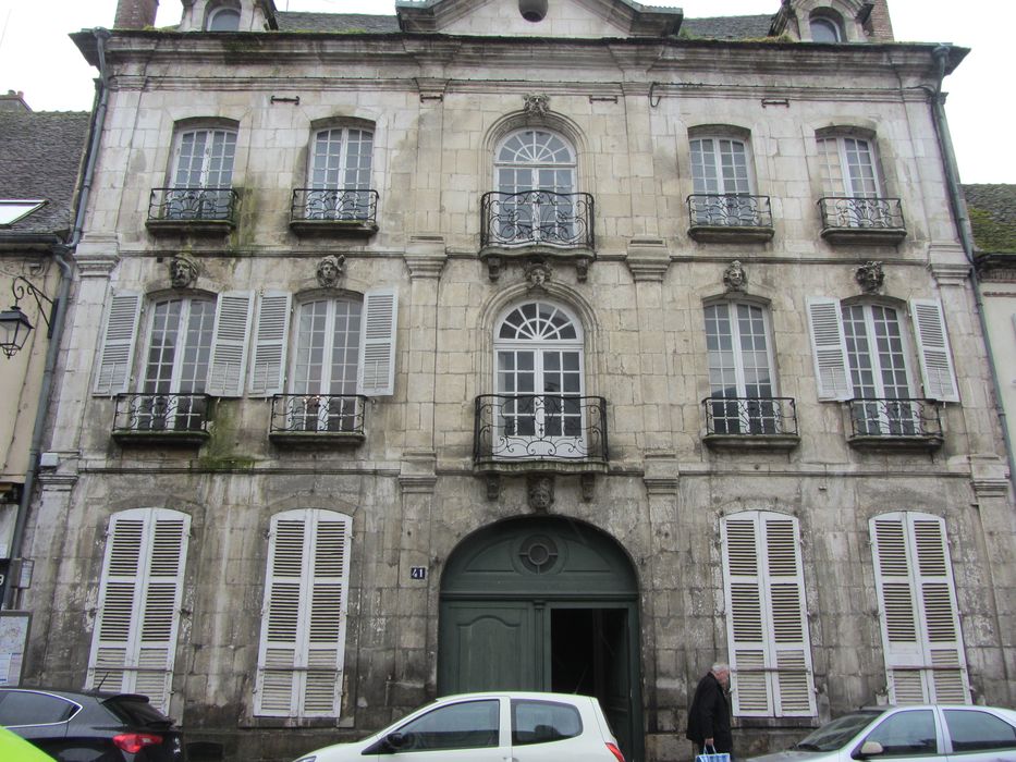 Maison dite des Sept-Têtes : Façade sur rue, vue générale