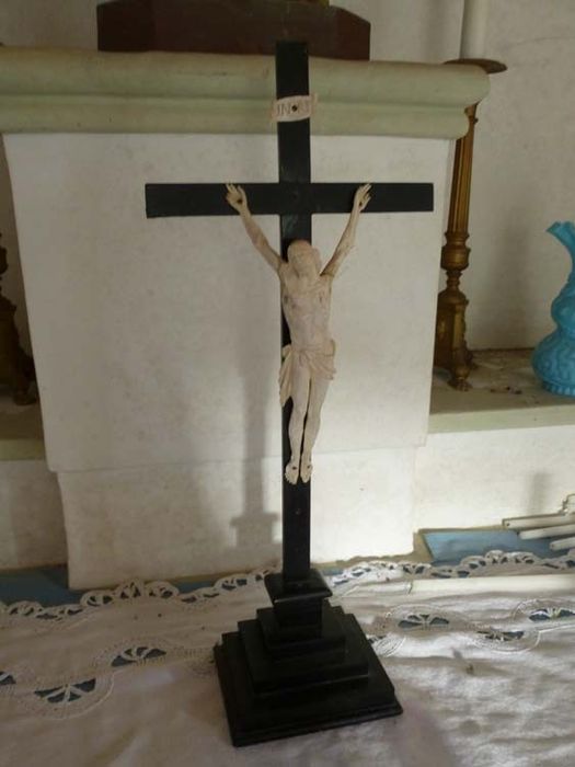 statue : Crucifixion - © Ministère de la Culture (France), Direction régionale des affaires culturelles de Bourgogne-Franche-Comté, tous droits réservés