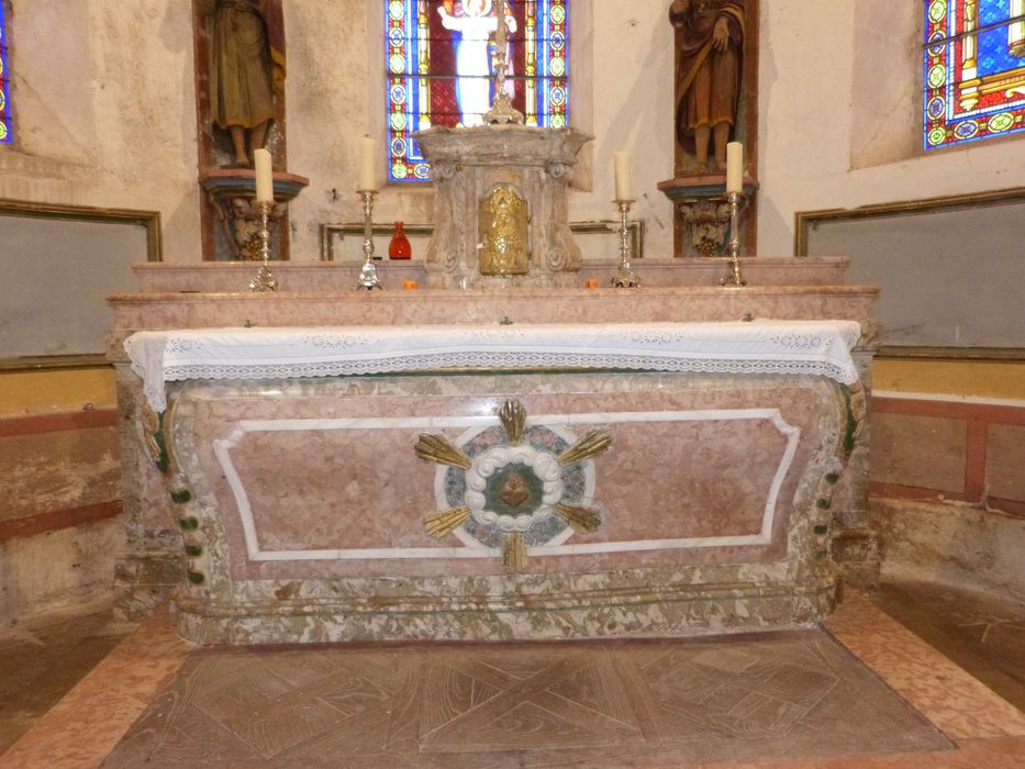 Autel, tabernacle (maître-autel)