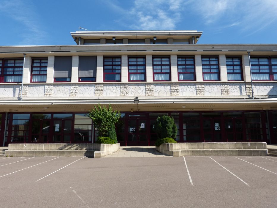 façade sur cour