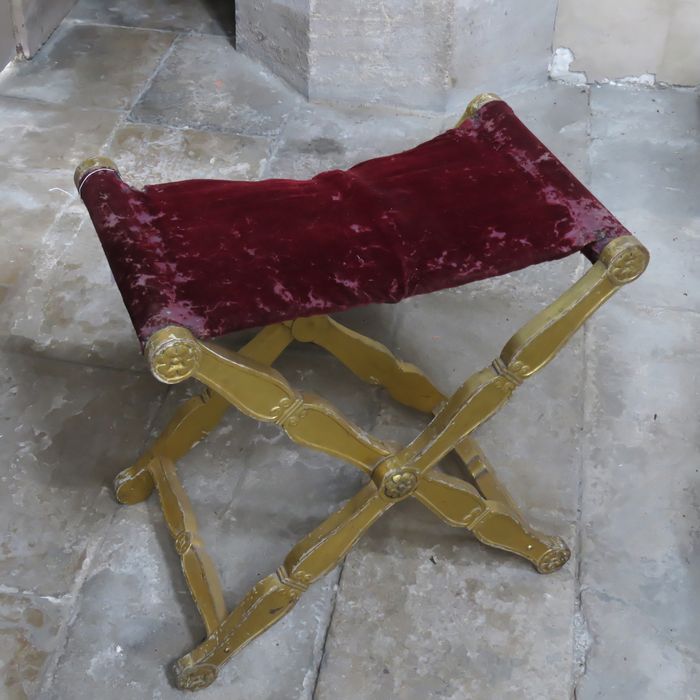 Tabouret d'église - Vue générale en plongée