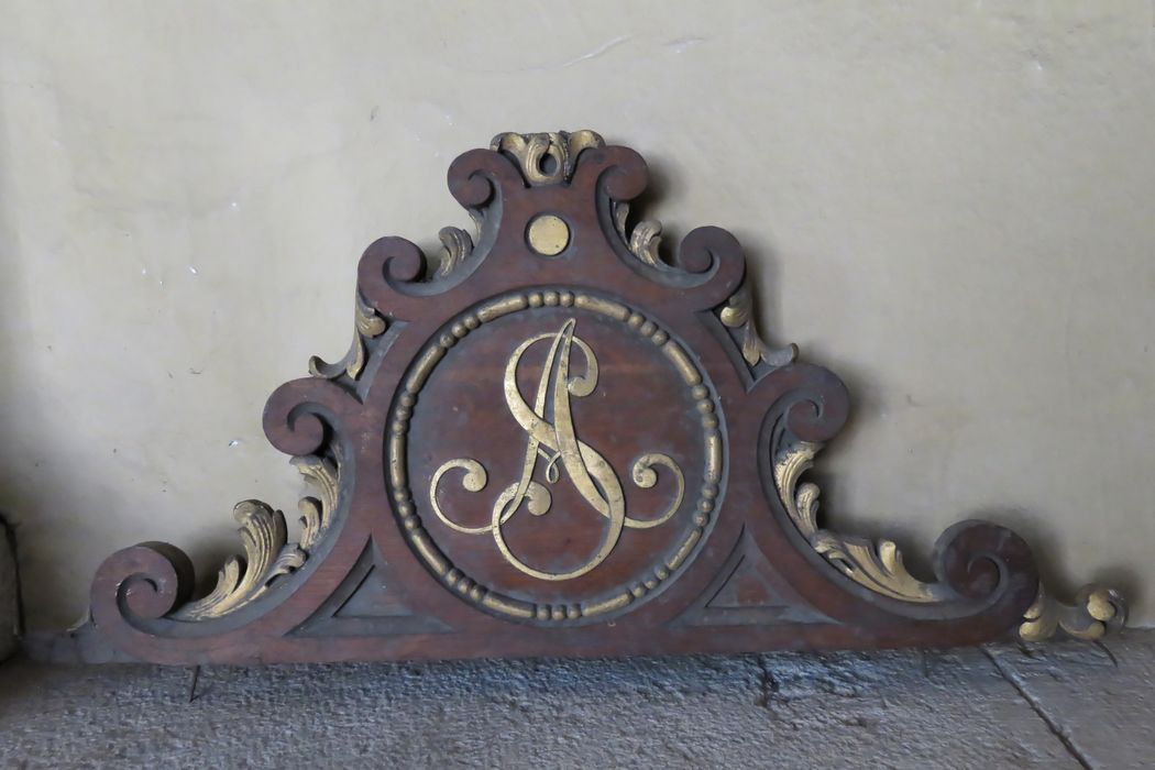 Retable, médaillon - Vue générale