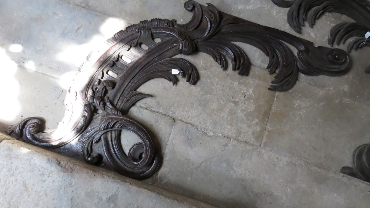 Fragments de décor de retable - Vue partielle