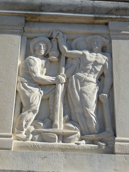 détail d’un haut-relief