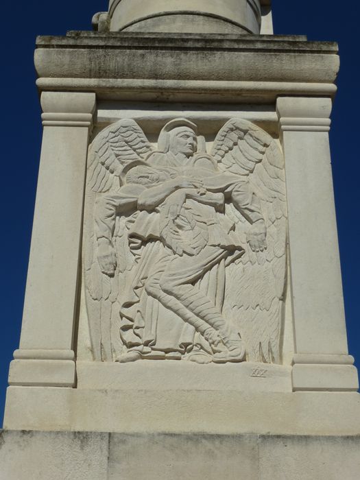 détail d’un haut-relief