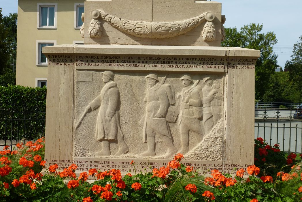 Détail d’un haut-relief