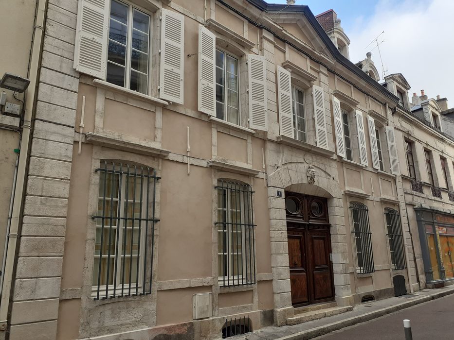 façade sur rue