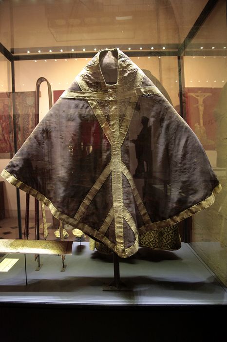 chasuble de saint Thomas Becket - © Ministère de la Culture (France), Direction Régionale des Affaires Culturelles de Bourgogne-Franche-Comté – Tous droits réservés