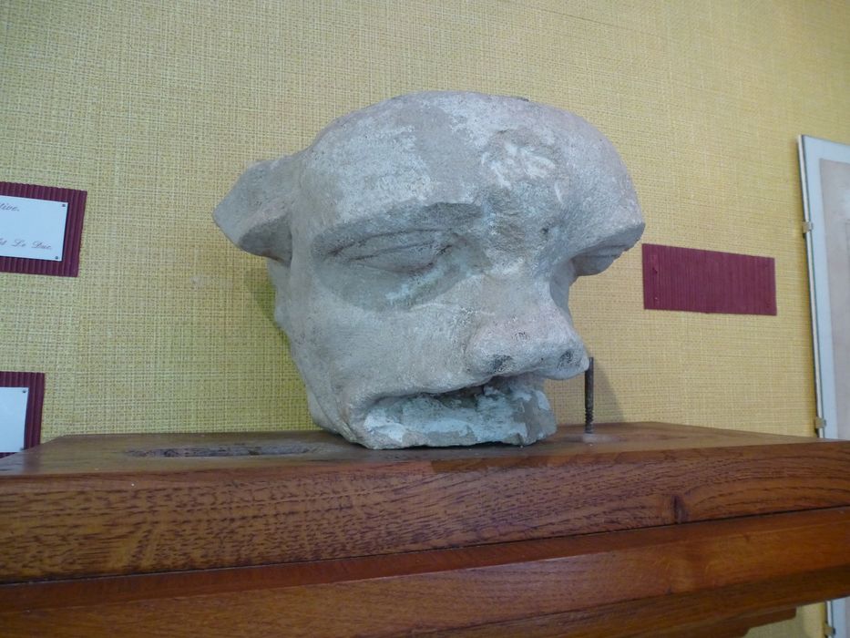 gargouille, vue partielle