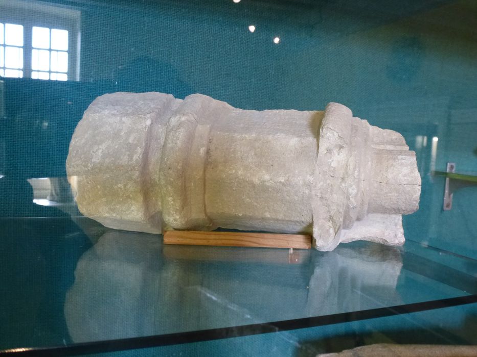 élément lapidaire n°10