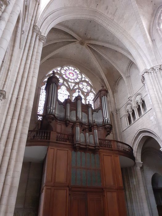 orgue de tribune - © Ministère de la Culture (France), Direction régionale des affaires culturelles de Bourgogne-Franche-Comté – Diffusion restreinte