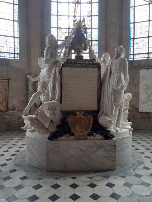 tombeau de Louis, dauphin de France, fils de Louis XV, et de sa femme, Marie-Josèphe de Saxe