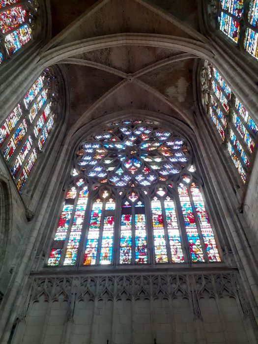 Verrière et rose du Jugement dernier et de la vie de saint Etienne