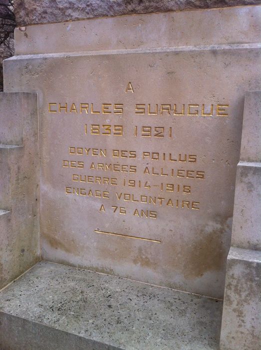 socle, détail des inscriptions