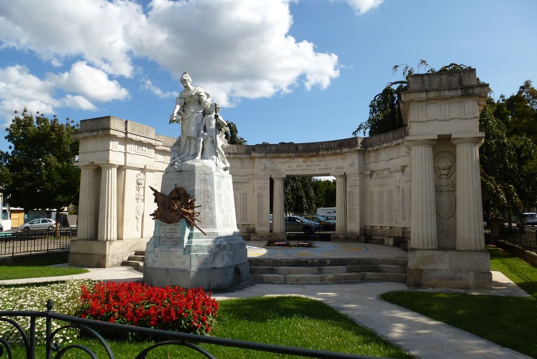 vue générale du monument