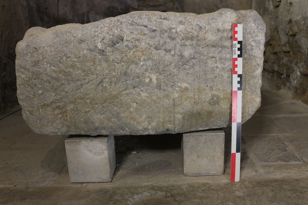 cuve du sarcophage attribué à saint Bénigne