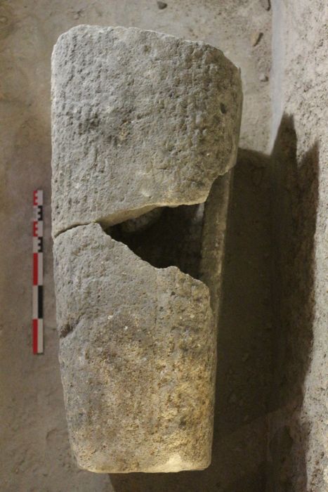 cuve et couvercle de sarcophage