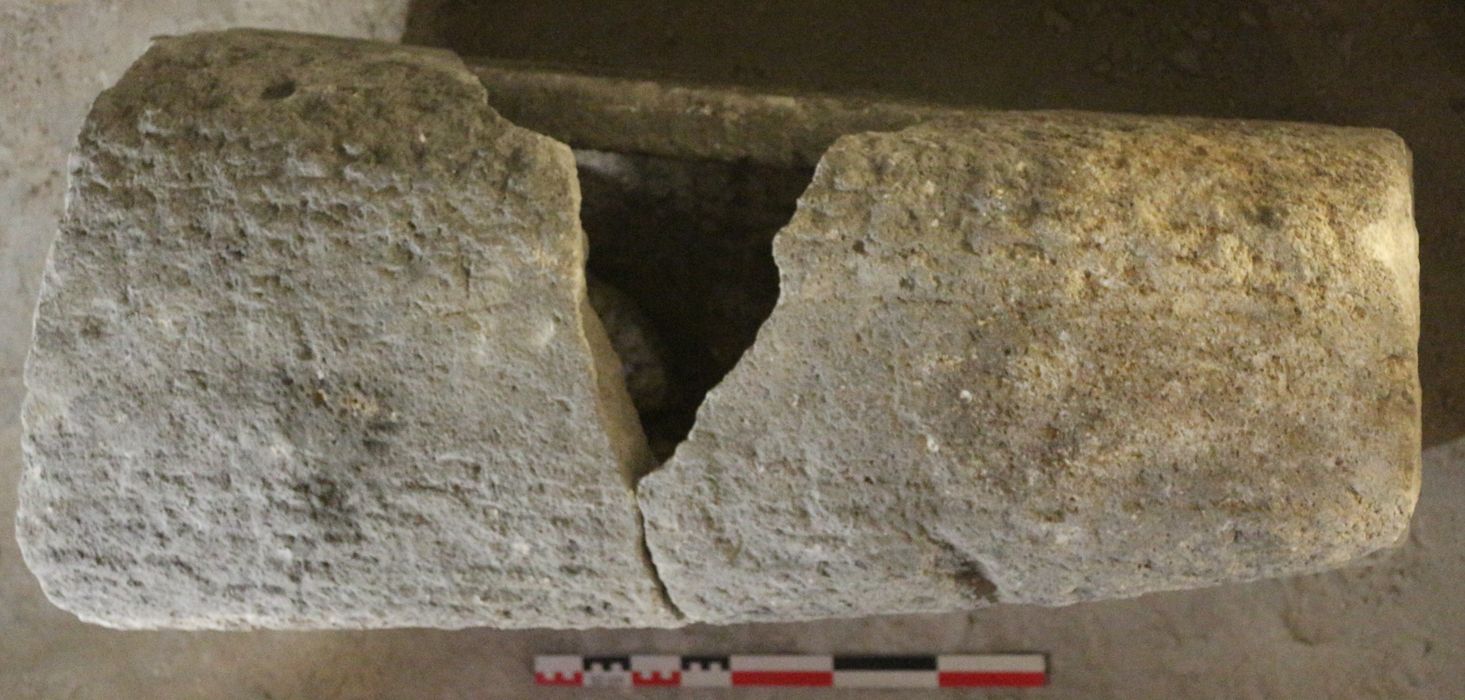 cuve et couvercle de sarcophage