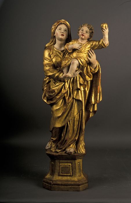 groupe sculpté : Vierge à l'Enfant - © Service de la documention des musées de la Ville de Dijon - Tous droits réservés 