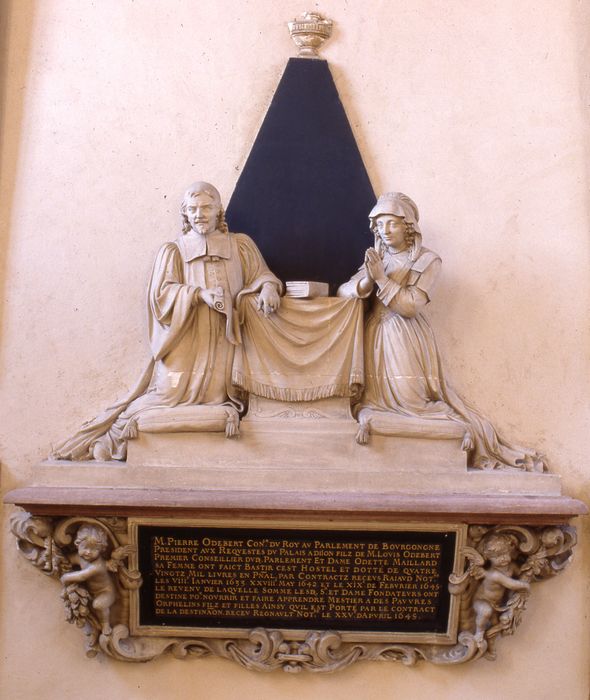 cénotaphe et statues tombales de Pierre Odebert et de son épouse Odette Maillard