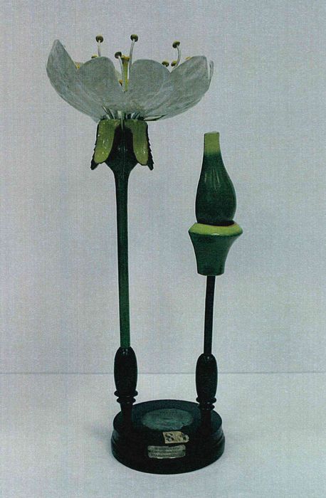 modèle de fleur articulé Brendel : cerisier du Japon - © Ministère de la Culture (France), Direction Régionale des Affaires Culturelles de Bourgogne-Franche-Comté – Tous droits réservés