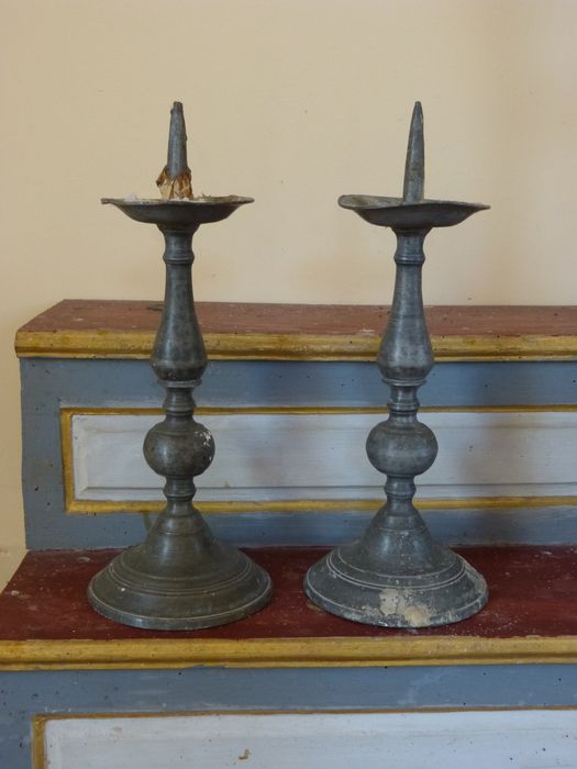 candélabres - © Ministère de la Culture (France), Direction Régionale des Affaires Culturelles de Bourgogne-Franche-Comté – Tous droits réservés