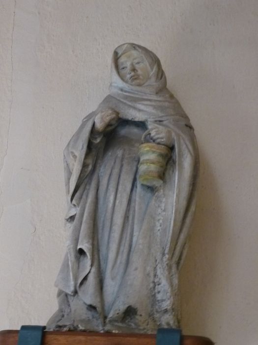 Statue : sainte Marthe