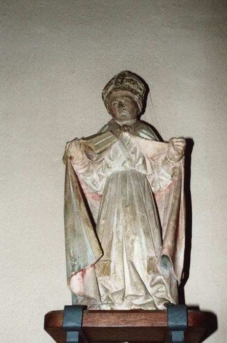 statue : saint évêque