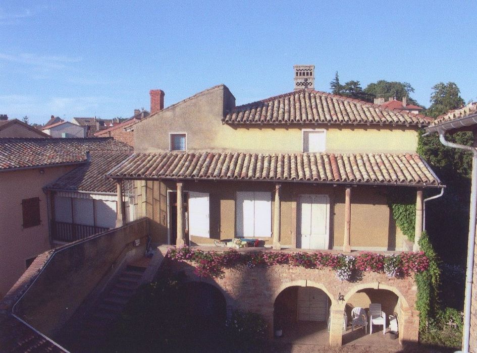 façade sur cour (photocopie numérisée)