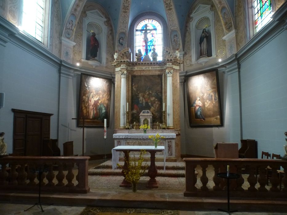 autel majeur, son tabernacle et son retable,  tableau : la Nativité de la Vierge et antependium peint : le Christ mort