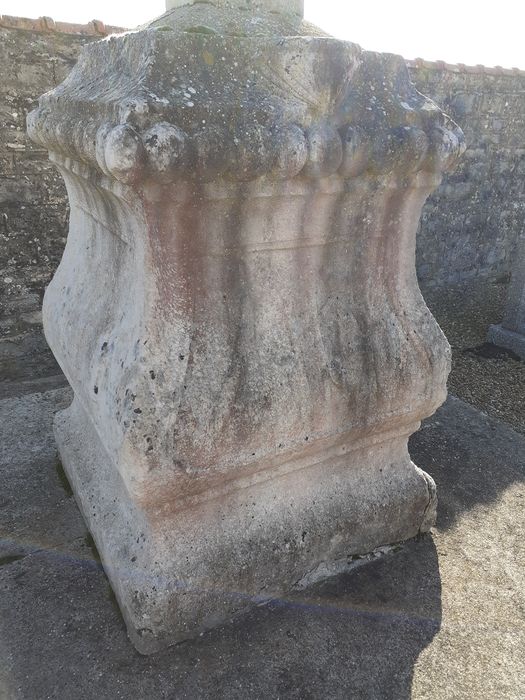 détail du socle