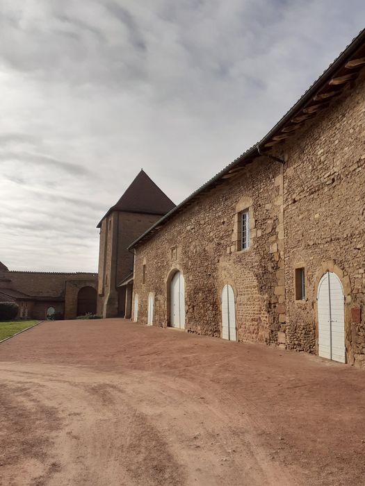 bâtiments ouest, façade est