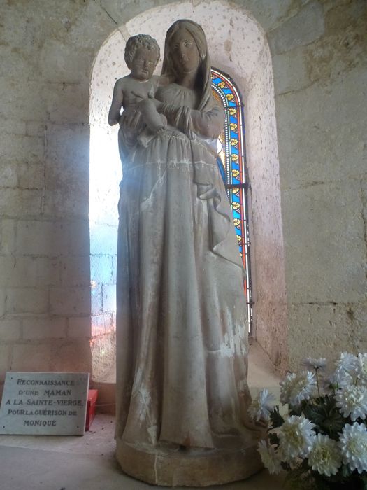 statue : Vierge à l'Enfant