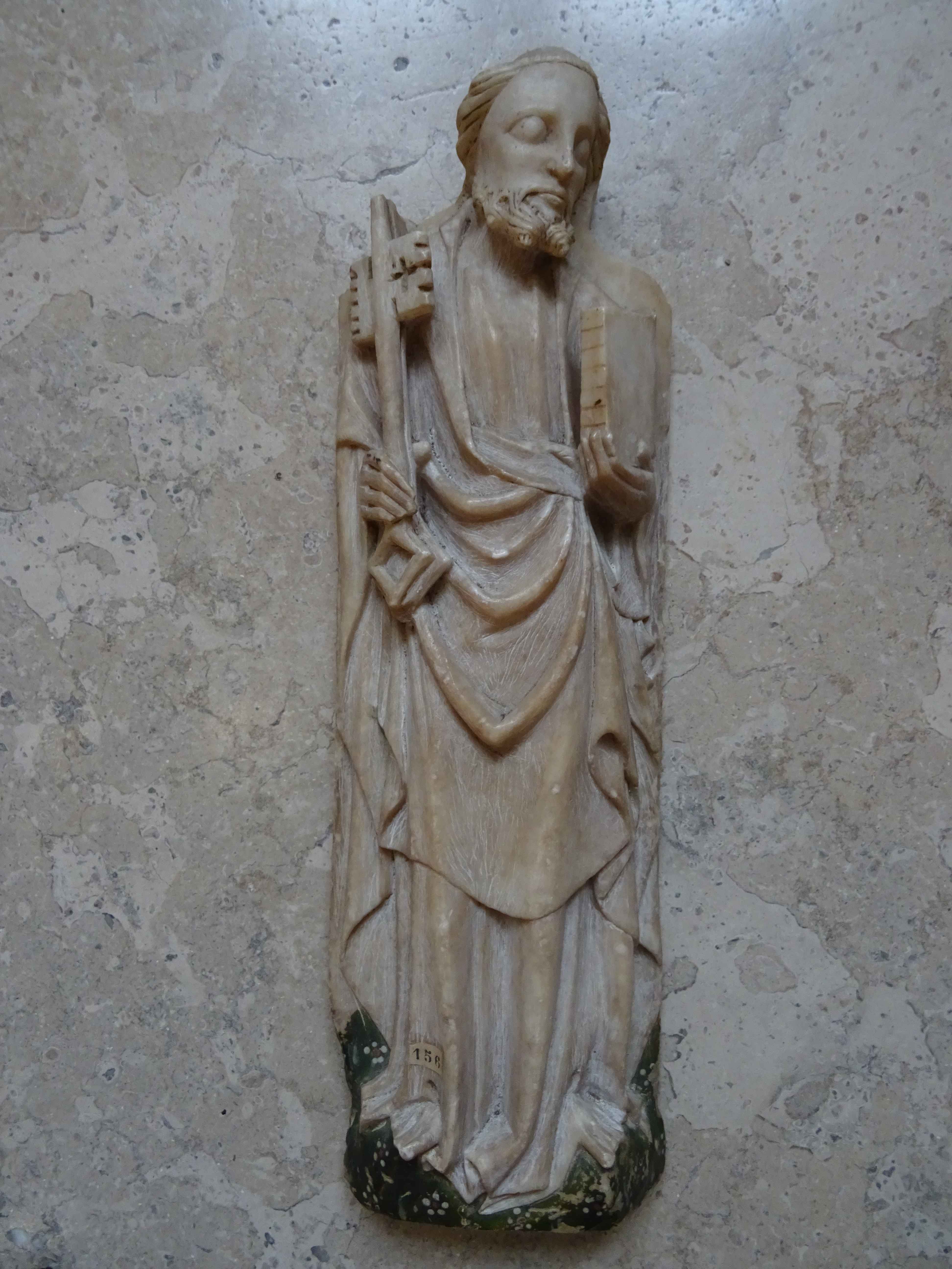 statuette de saint Pierre - © Ministère de la Culture (France), Direction Régionale des Affaires Culturelles de Bourgogne-Franche-Comté – Tous droits réservés