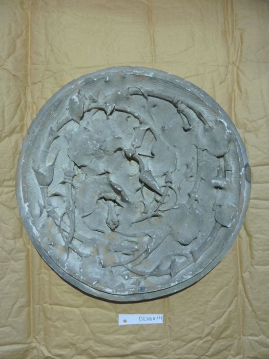 bas-relief : Rosace - © Ministère de la Culture (France), Direction Régionale des Affaires Culturelles de Bourgogne-Franche-Comté – Tous droits réservés