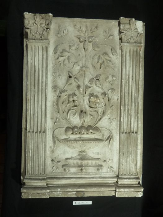 bas-relief : Montant - © Ministère de la Culture (France), Direction Régionale des Affaires Culturelles de Bourgogne-Franche-Comté – Tous droits réservés
