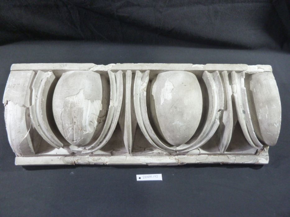 élément d'architecture : Oves - © Ministère de la Culture (France), Direction Régionale des Affaires Culturelles de Bourgogne-Franche-Comté – Tous droits réservés