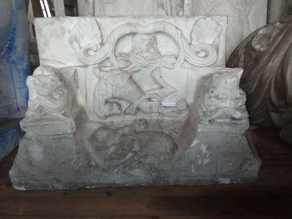 élément d'architecture : Arcature - © Ministère de la Culture (France), Direction Régionale des Affaires Culturelles de Bourgogne-Franche-Comté – Tous droits réservés