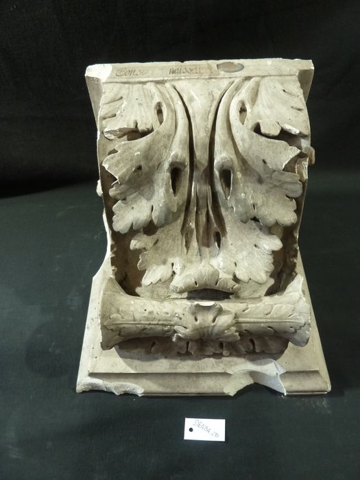 élément d'architecture : Console - © Ministère de la Culture (France), Direction Régionale des Affaires Culturelles de Bourgogne-Franche-Comté – Tous droits réservés