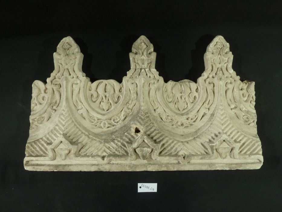 bas-relief : Arcature - © Ministère de la Culture (France), Direction Régionale des Affaires Culturelles de Bourgogne-Franche-Comté – Tous droits réservés