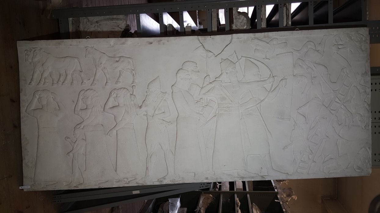 bas-relief : Bataille du roi Assurnasirpal II - © Ministère de la Culture (France), Direction Régionale des Affaires Culturelles de Bourgogne-Franche-Comté – Tous droits réservés